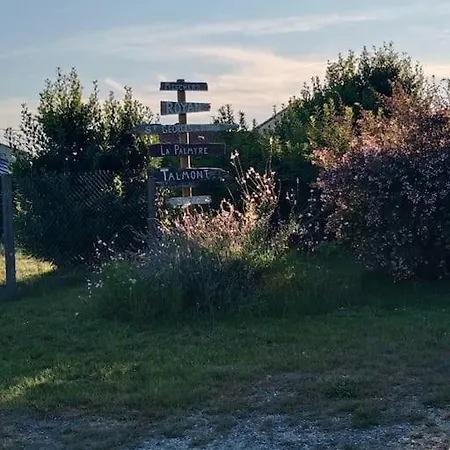 펜션 Maison A La Campagne Meursac